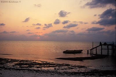 200001_0523_lakshadweep_kadmat_jetty_sunset