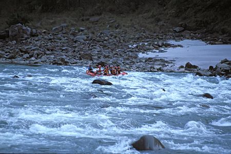 200104_0225_rafting_raft