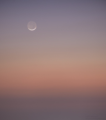 Moonrise over Mumbai 1