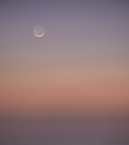 Moonrise over Mumbai 1