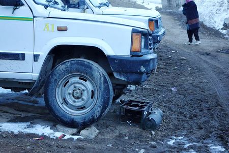 Heating the Sumo vehicle with a kero stove